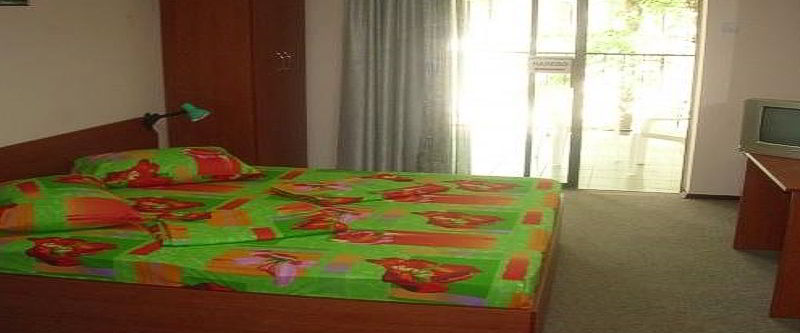 Изумруд- 3-х местный номер (ближайший к морю)