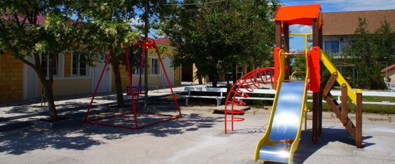 Приморье, Затока - детская площадка
